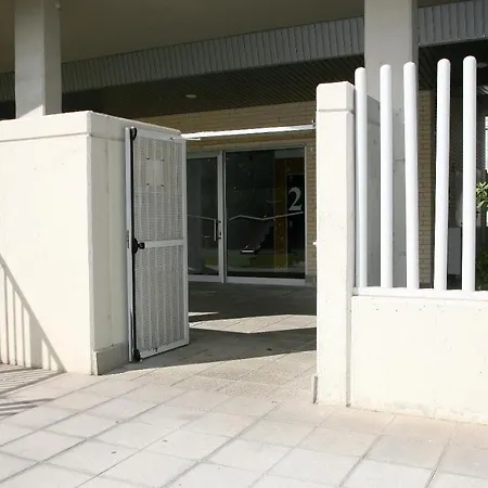 El Balcon Del Ebro By Alogest- Vistas, Piscina Y 2 Parking Apartment Zaragoza Exterior photo