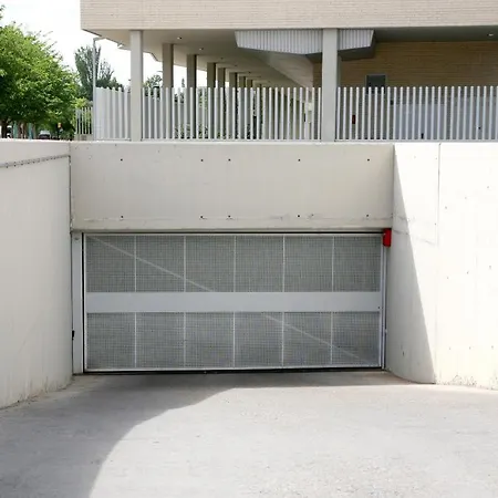 El Balcon Del Ebro By Alogest- Vistas, Piscina Y 2 Parking Apartment Zaragoza Exterior photo